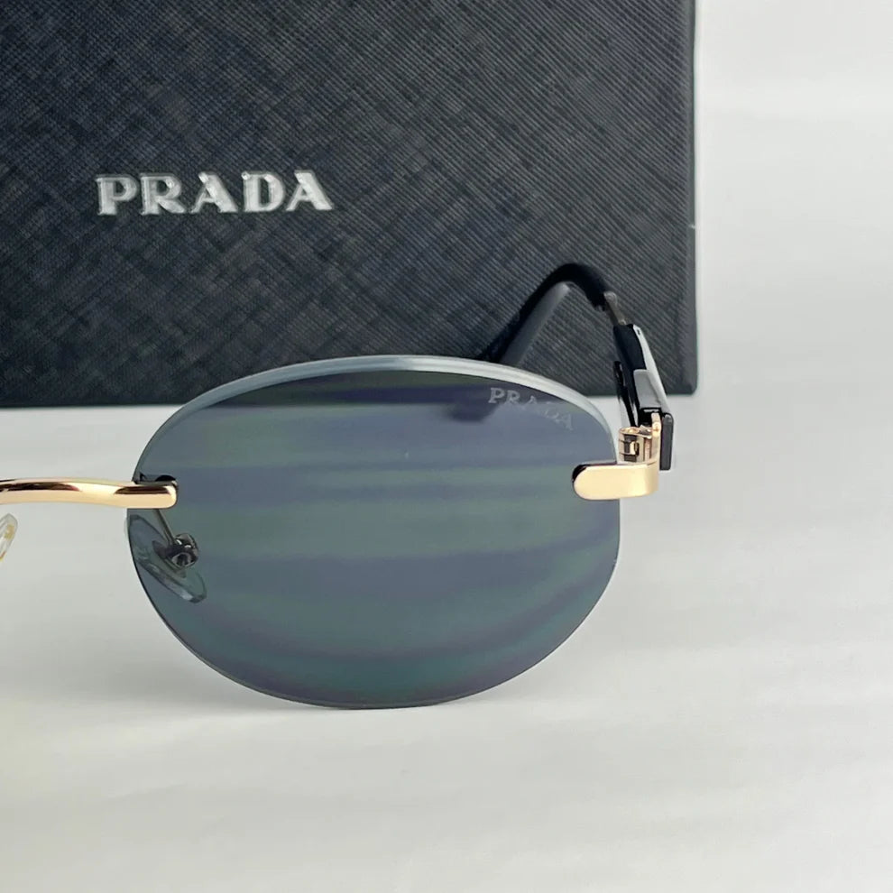 Prada P02
