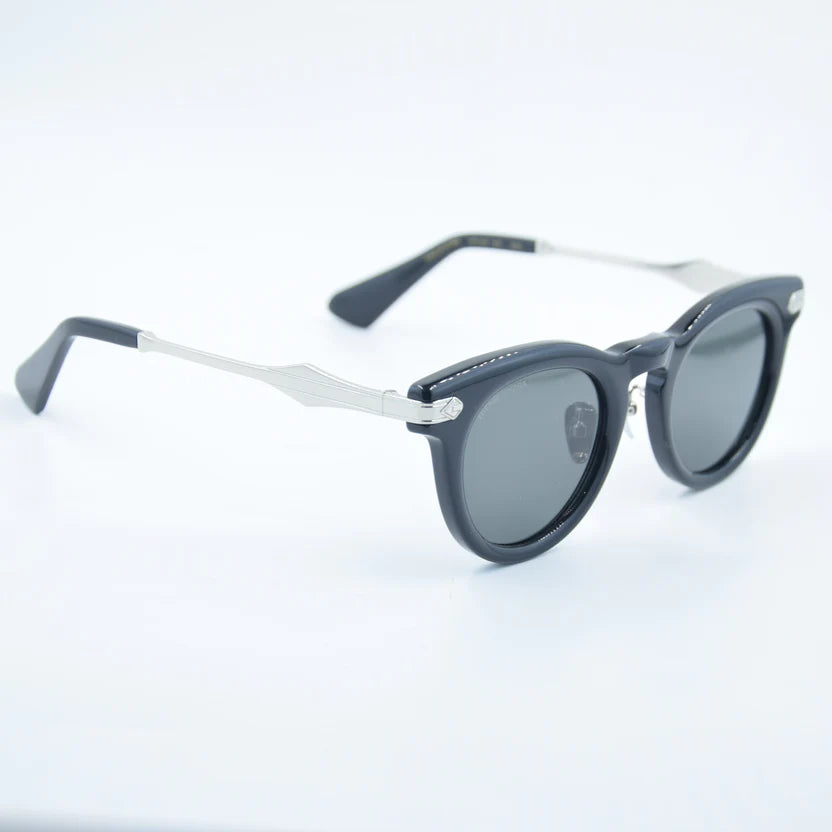 Thenri Carbon 1 of 199 003