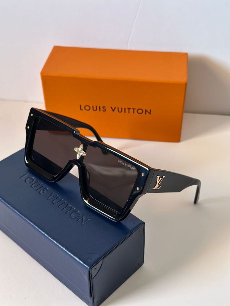 Lunettes de soleil Louis Vuitton