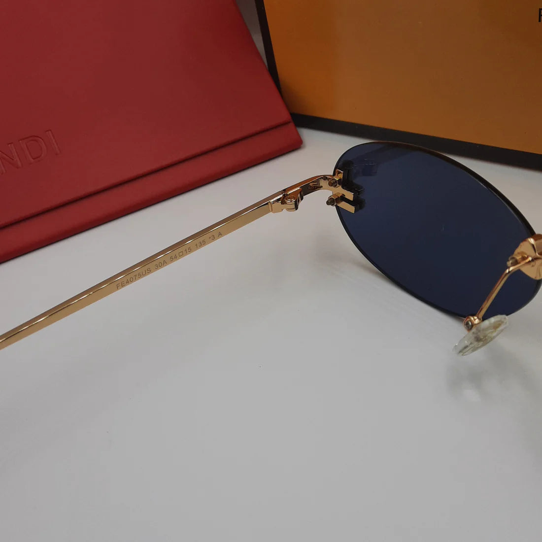 Fendi FE4075US doré bleu foncé