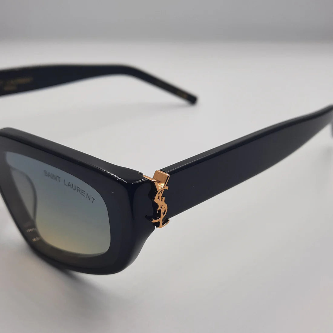 SAINT LAURENT SL M251 noir doré clair